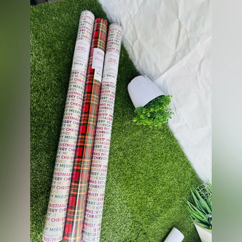 Punch studio Festive Christmas Gift Wrap Set - Red and White Merry Christmas new